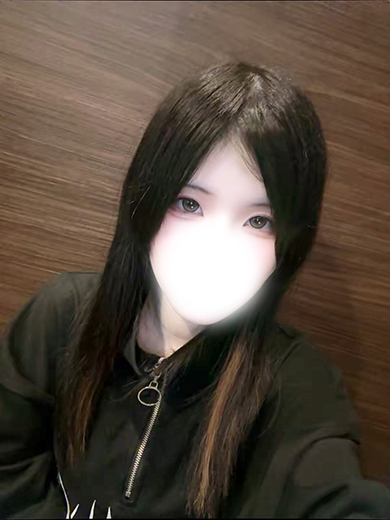 新人あきな